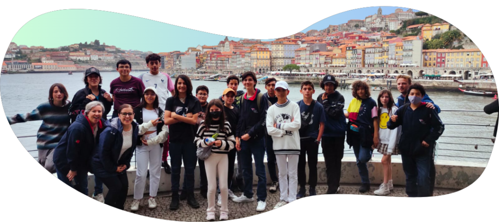 Victoria Instituto Bilingüe A.C. students on an international trip in Porto, Portugal